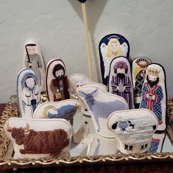 Rare Vintage Petei Knitted Nativity Individual Hand Painted Canvas 12 Piece - Picture 3 of 14